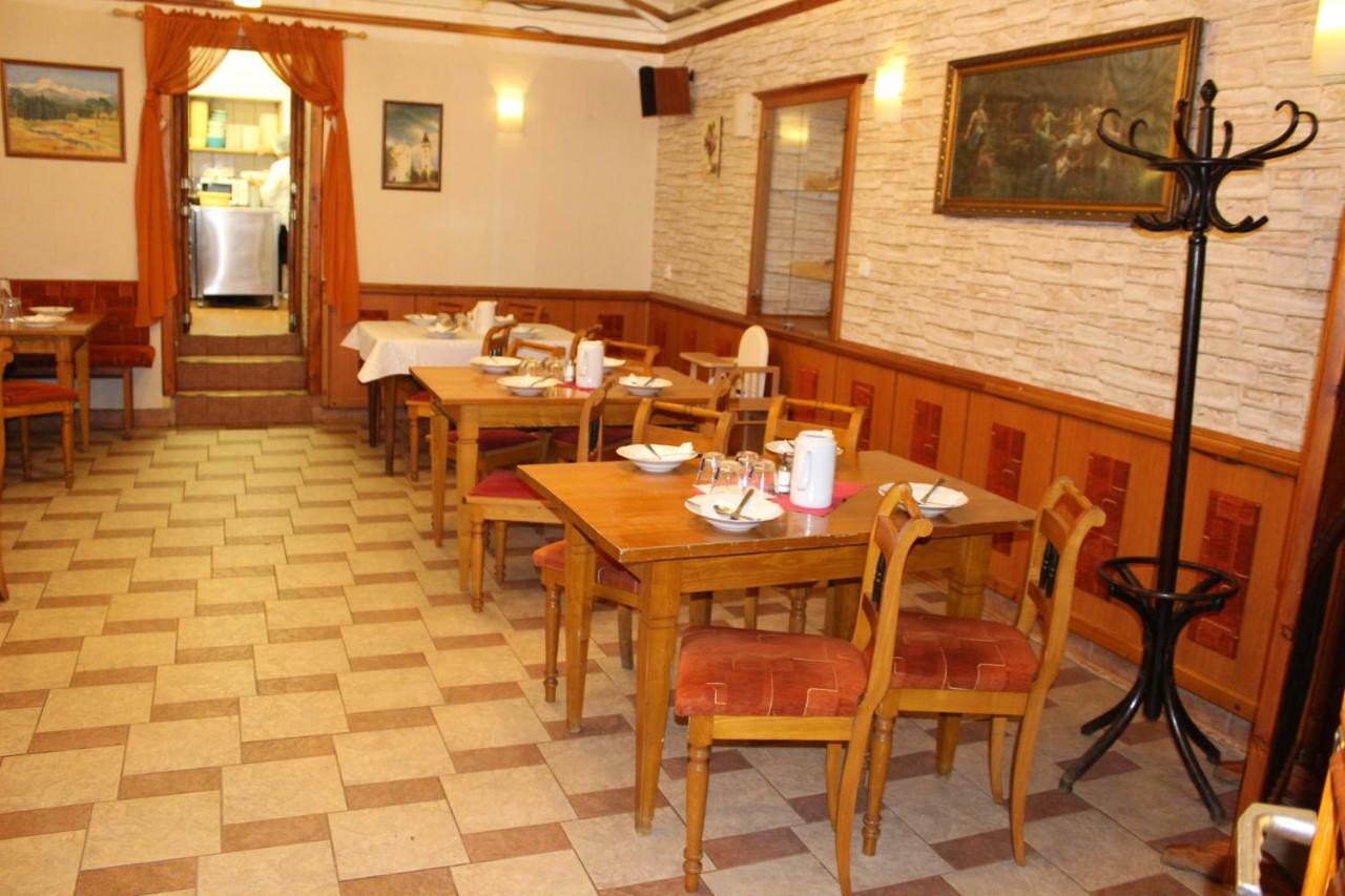 V Penzion Spisska Bela Exterior photo